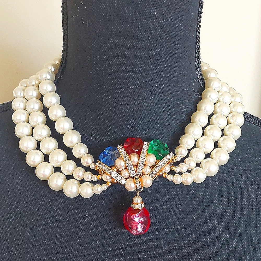 Pearl necklace